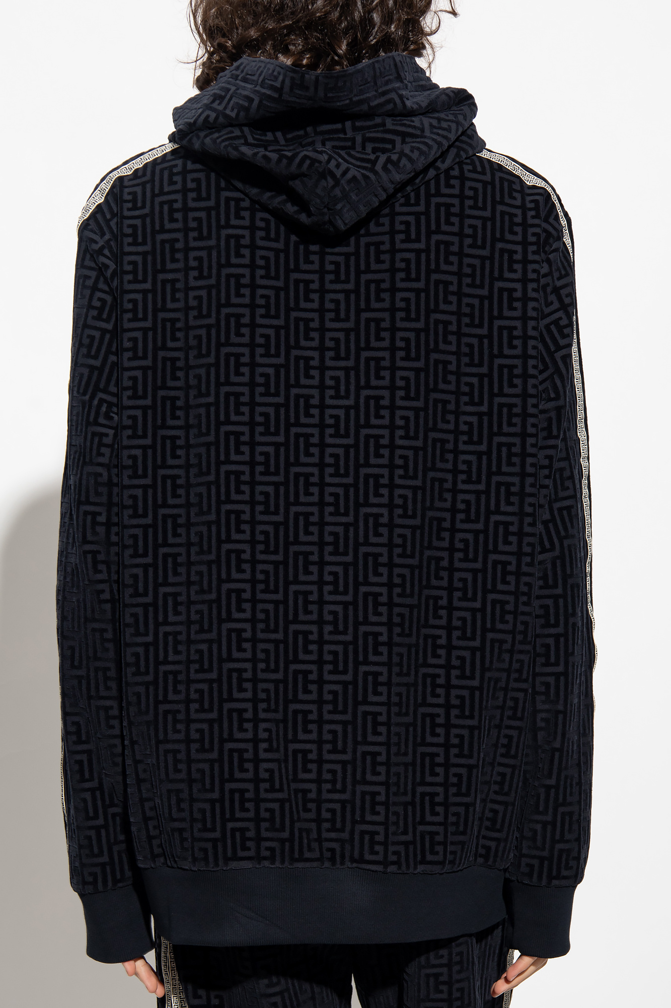 【送料&関税込】Balmain Monogrammed Hooded Sweatshirt Balmain Stamp printed hoodie - Men | BALMAIN